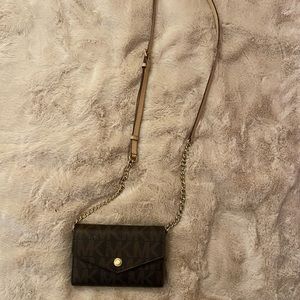 Michael Kor’s Envelope Crossbody Wallet w/ Chain